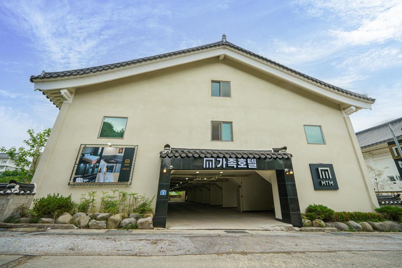 Mtm Family Hotel Gyeongju Exteriör bild